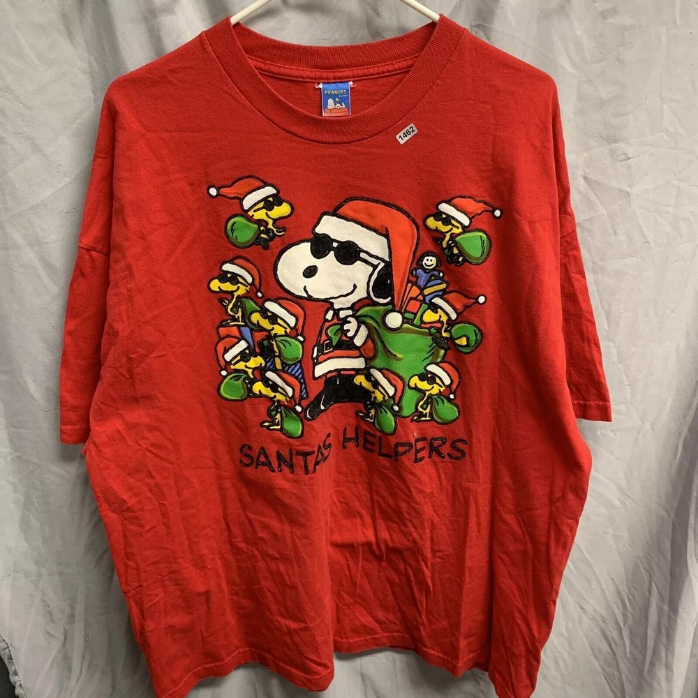 Vintage Charlie Brown Shirt Adult 2Xl Red Short Sleeve Santa Helpers Snoopy Mens